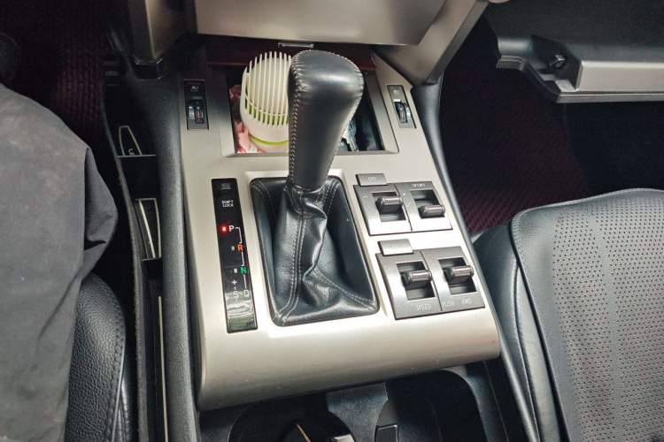 Used Lexus GX 2010 460 Gear Lever