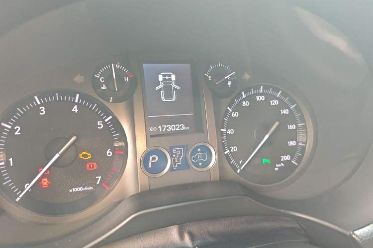 Used Lexus GX 2010 460 Odometer Close Up