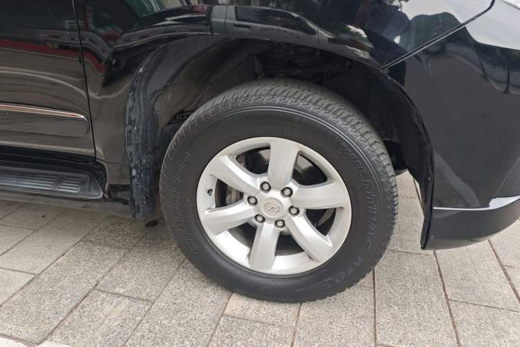 Used Lexus GX 2010 460 Right Front Wheel Hub