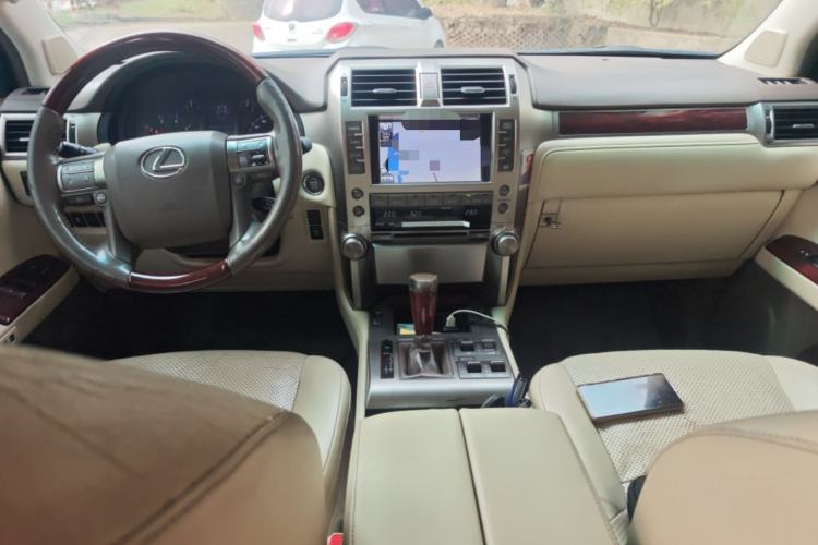 Used Lexus GX 2010 460 Center Console