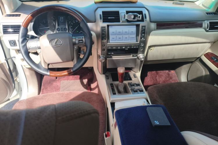 Used Lexus GX 2010 460 Center Console