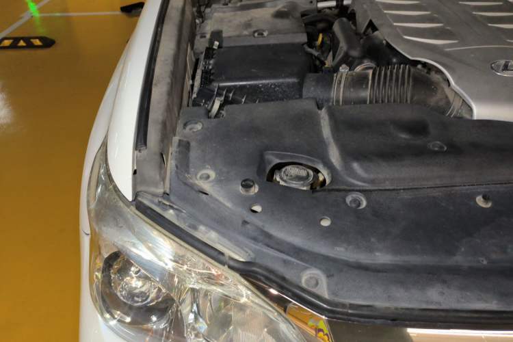 Used Lexus GX 2010 460 Engine Bay Right