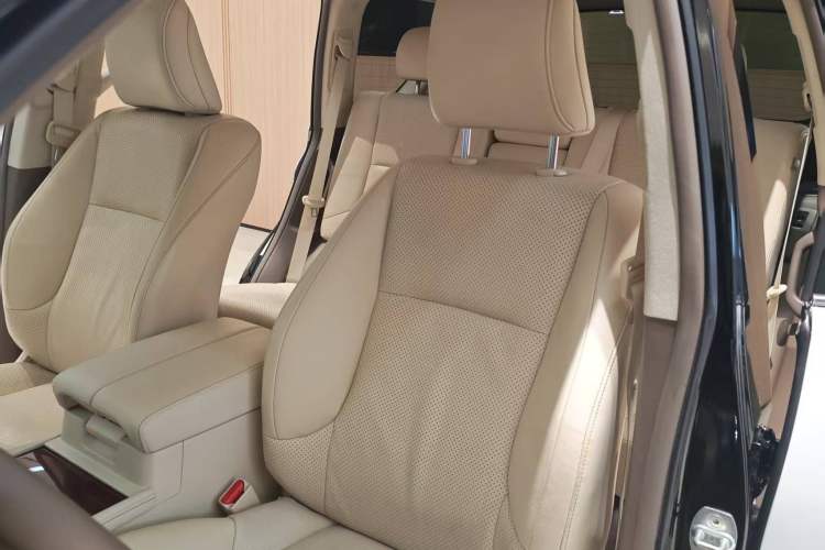 Used Lexus GX 2010 460 Interior 5