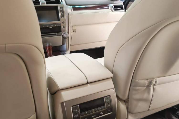 Used Lexus GX 2010 460 Interior 6