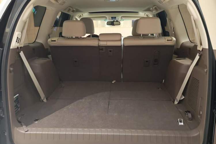 Used Lexus GX 2010 460 Interior 8