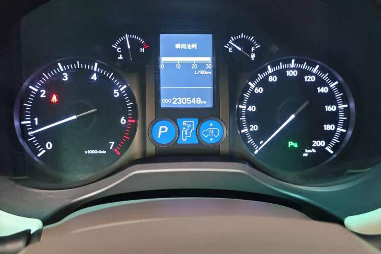 Used Lexus GX 2010 460 Odometer Close Up