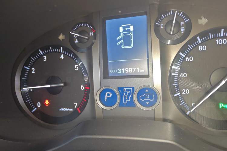 Used Lexus GX 2010 460 Odometer Close Up