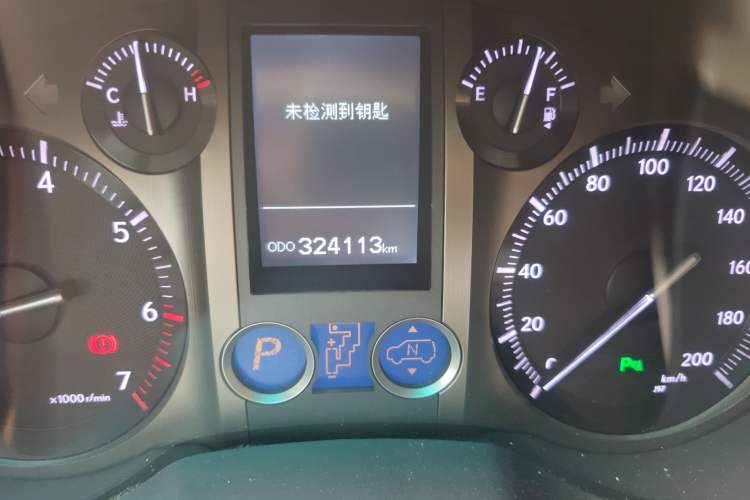 Used Lexus GX 2010 460 Odometer Close Up