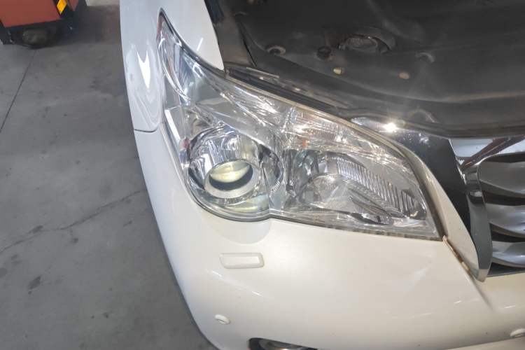 Used Lexus GX 2010 460 Right Front Headlight