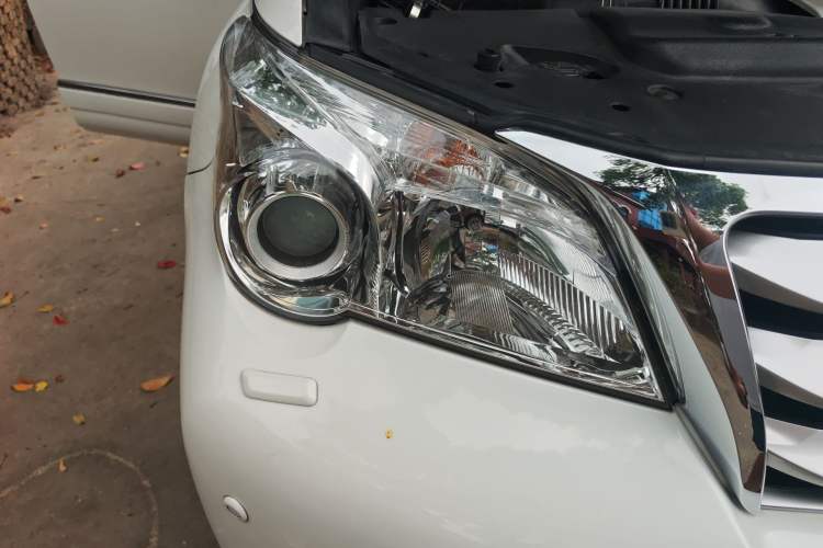 Used Lexus GX 2010 460 Right Front Headlight
