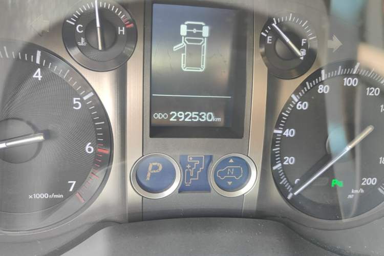 Used Lexus GX 2012 400 Odometer Close Up
