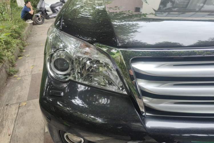 Used Lexus GX 2012 400 Right Front Headlight
