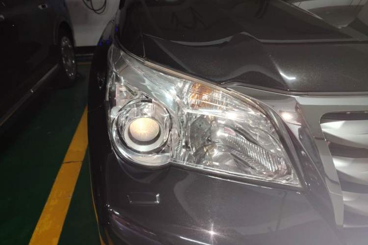 Used Lexus GX 2012 400 Right Front Headlight