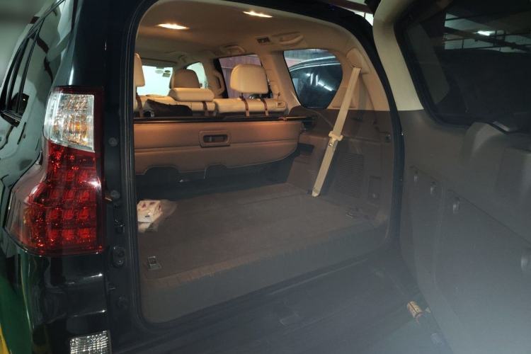 Used Lexus GX 2012 400 Trunk