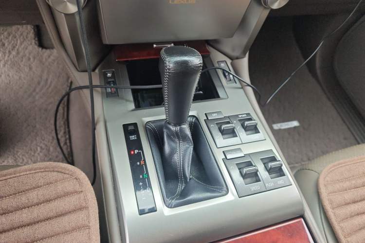 Used Lexus GX 2012 400 Gear Lever