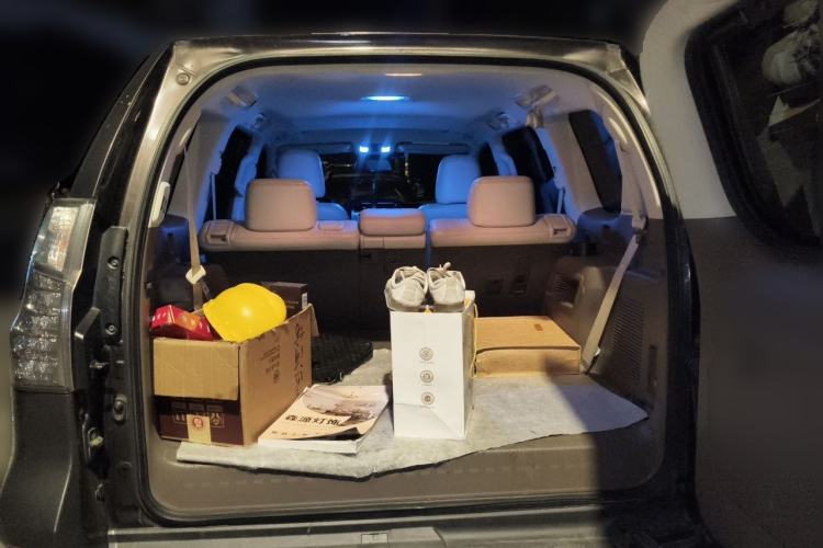 Used Lexus GX 2012 400 Trunk