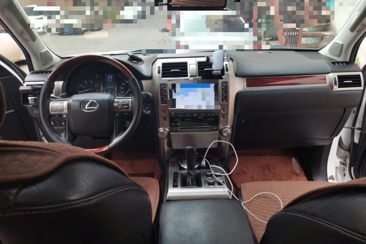 Used Lexus GX 2012 400 Center Console