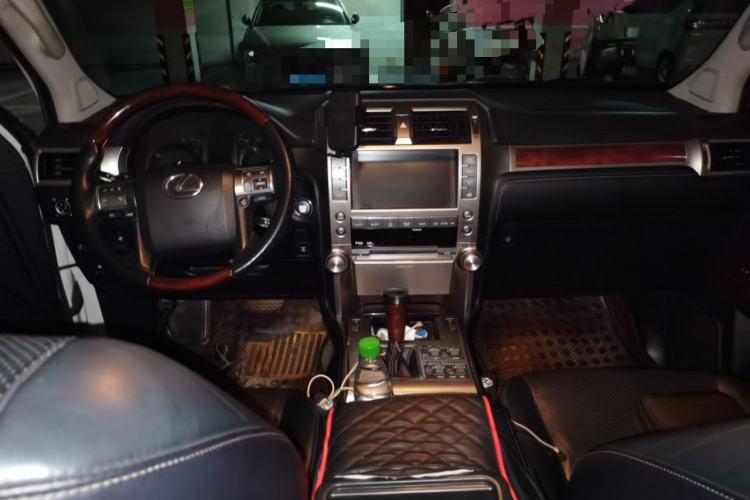 Used Lexus GX 2012 400 Center Console