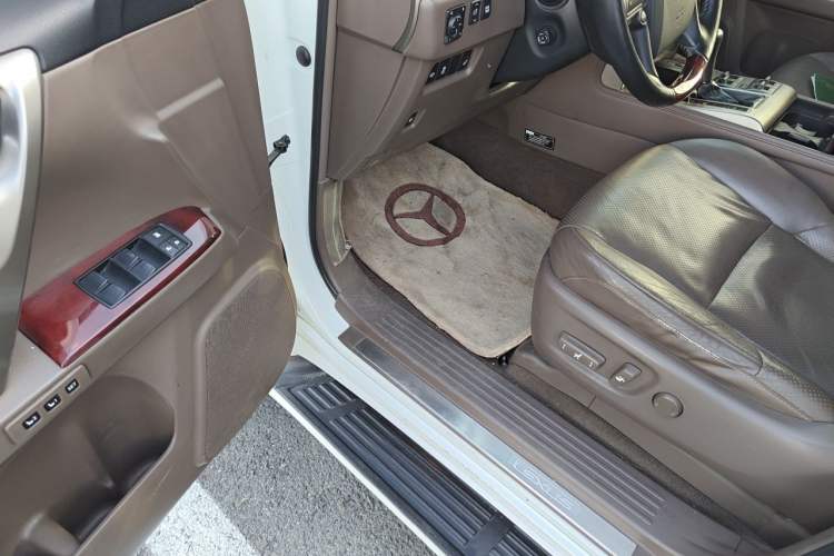 Used Lexus GX 2012 400 Driver Seat