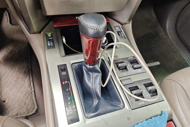 Used Lexus GX 2012 400 Gear Lever