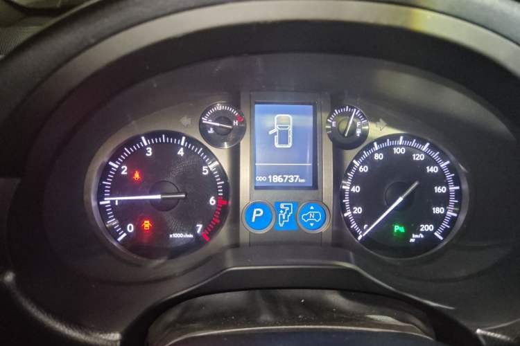 Used Lexus GX 2012 400 Odometer Close Up