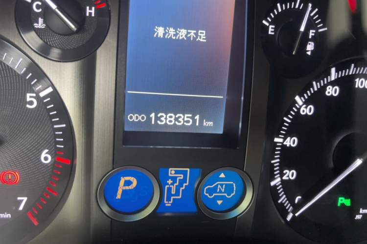 Used Lexus GX 2012 400 Odometer Close Up