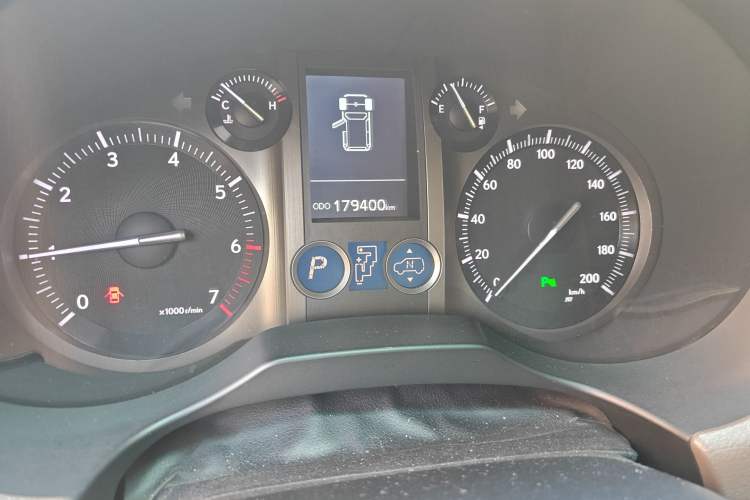 Used Lexus GX 2012 400 Odometer Close Up