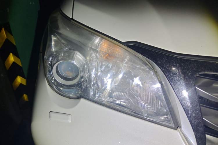 Used Lexus GX 2012 400 Right Front Headlight