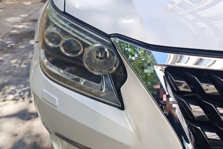 Used Lexus GX 2012 400 Right Front Headlight