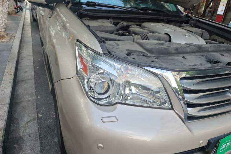 Used Lexus GX 2012 400 Right Front Headlight
