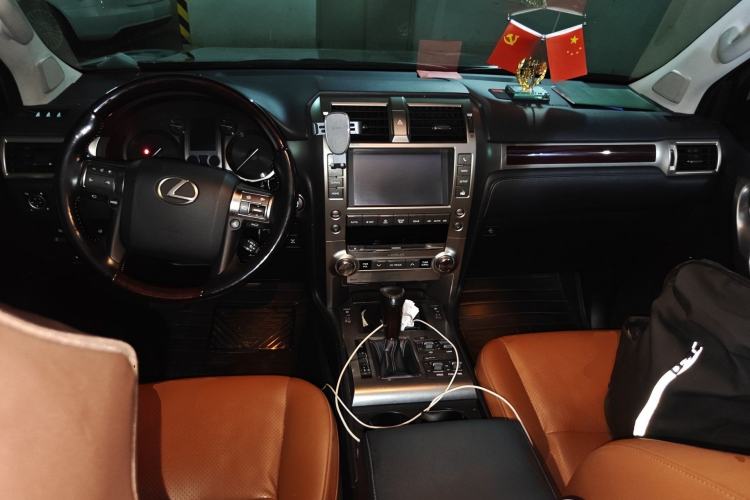 Used Lexus GX 2014 400 Prestige Edition Center Console