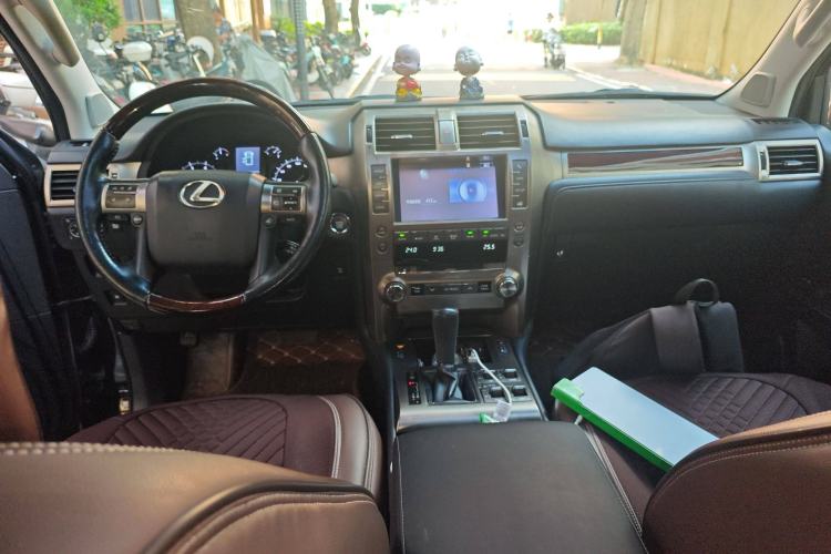 Used Lexus GX 2014 400 Prestige Edition Center Console
