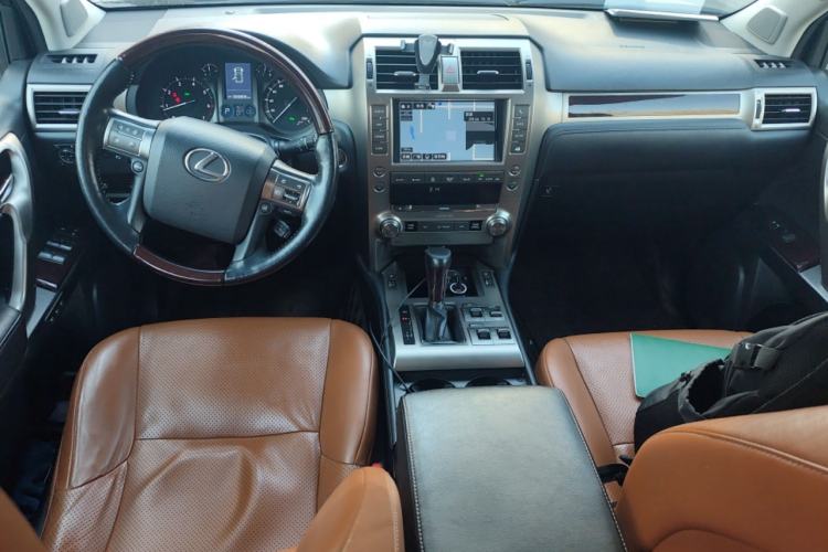 Used Lexus GX 2014 400 Luxury Edition Center Console