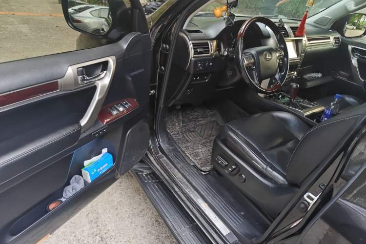Used Lexus GX 2014 400 Prestige Edition Driver Seat