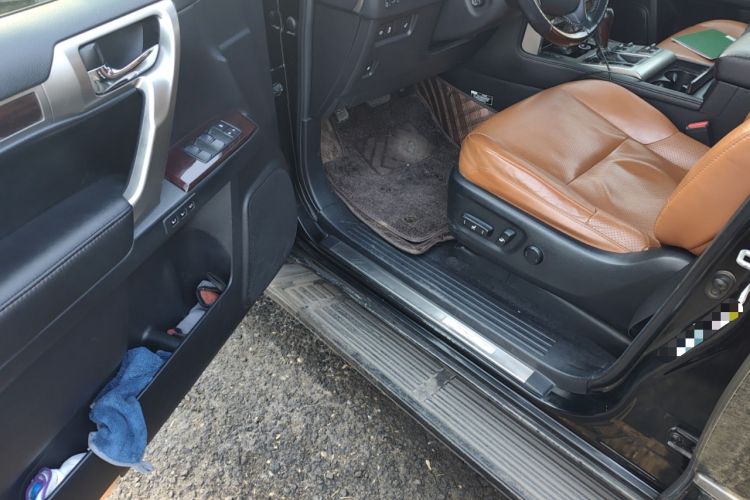 Used Lexus GX 2014 400 Luxury Edition Driver Seat