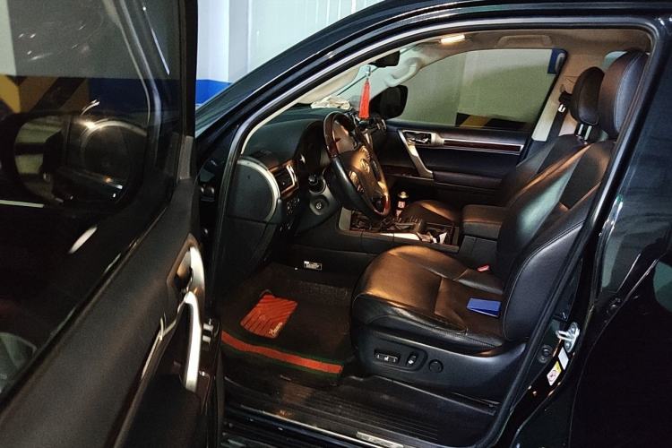 Used Lexus GX 2014 400 Deluxe Edition Driver Seat