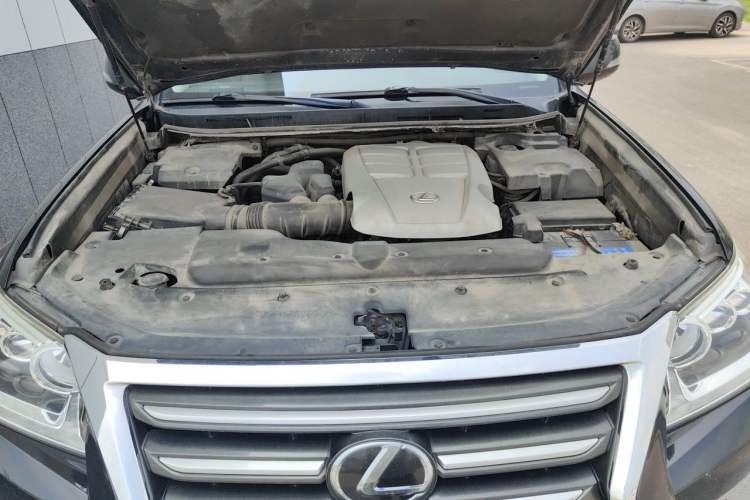 Used Lexus GX 2014 400 Deluxe Edition Engine Bay