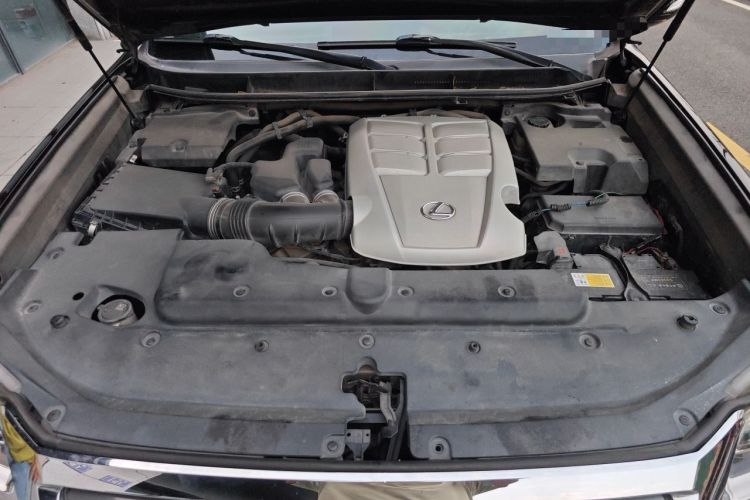 Used Lexus GX 2014 400 Luxury Edition Engine Bay