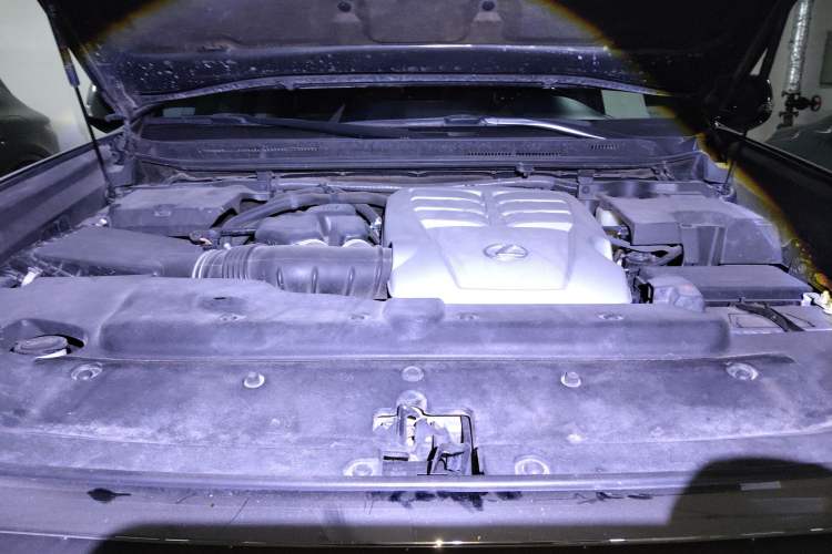 Used Lexus GX 2014 400 Prestige Edition Engine Bay