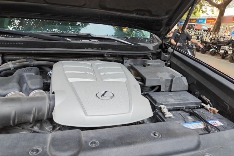 Used Lexus GX 2014 400 Prestige Edition Engine Bay Left