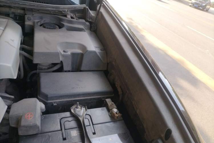 Used Lexus GX 2014 400 Prestige Edition Engine Bay Left