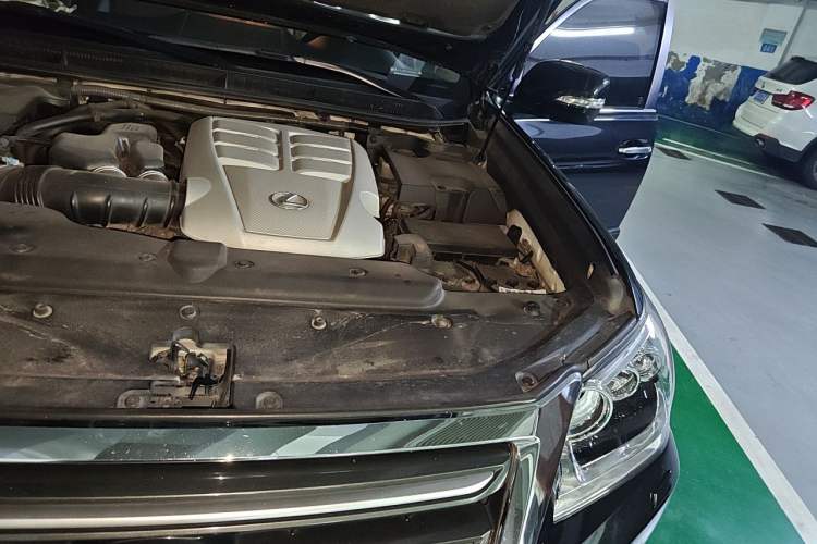 Used Lexus GX 2014 400 Deluxe Edition Engine Bay Left