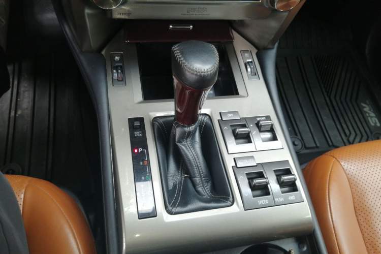 Used Lexus GX 2014 400 Prestige Edition Gear Lever