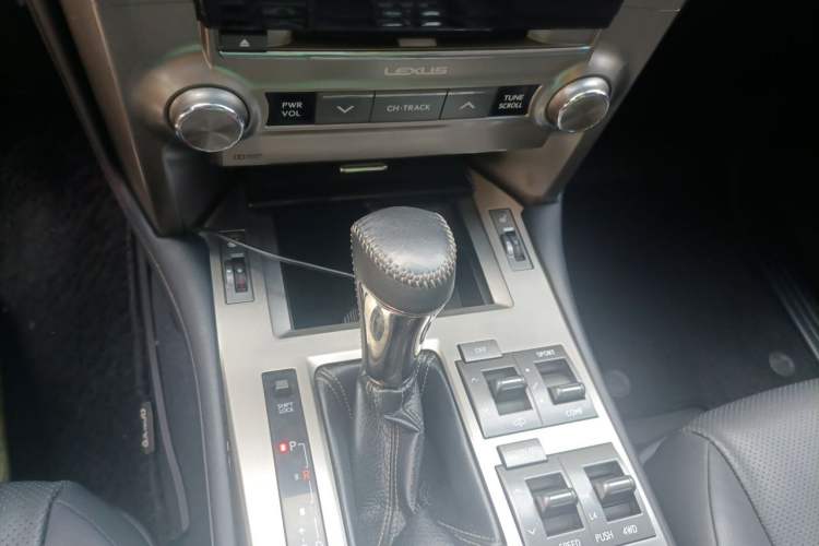 Used Lexus GX 2014 400 Luxury Edition Gear Lever