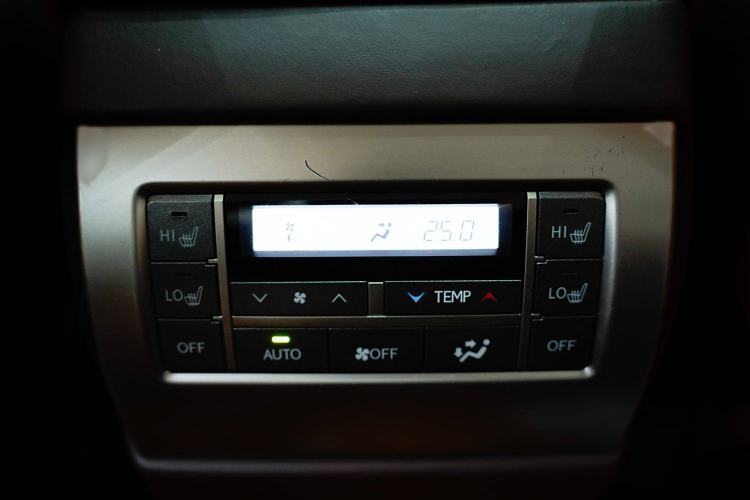 Used Lexus GX 2014 400 Prestige Edition Interior 8