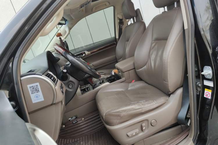 Used Lexus GX 2014 400 Deluxe Edition Left Front Seat