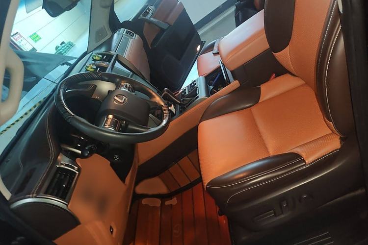 Used Lexus GX 2014 400 Prestige Edition Left Front Seat