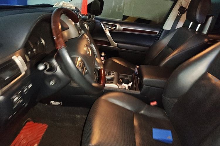 Used Lexus GX 2014 400 Deluxe Edition Left Front Seat