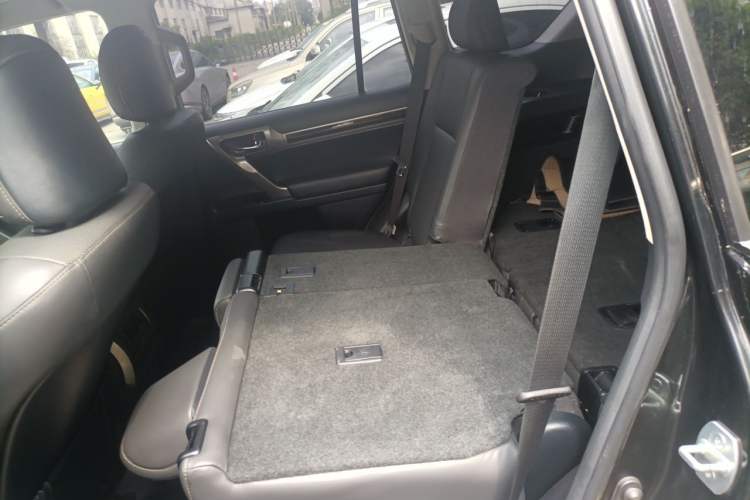 Used Lexus GX 2014 400 Luxury Edition Left Rear Seat