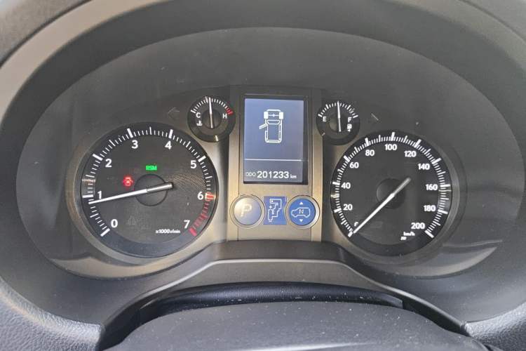 Used Lexus GX 2014 400 Prestige Edition Odometer Close Up